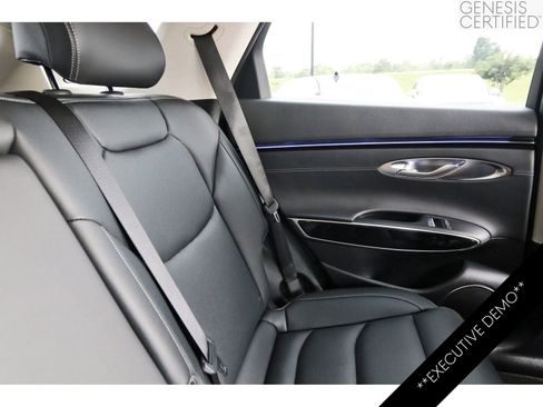 Used 2026 Genesis GV70 2.5T AWD/4WD image 15