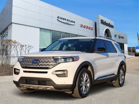 Used 2021 Ford Explorer Limited w/ Equipment Group 301A image 2