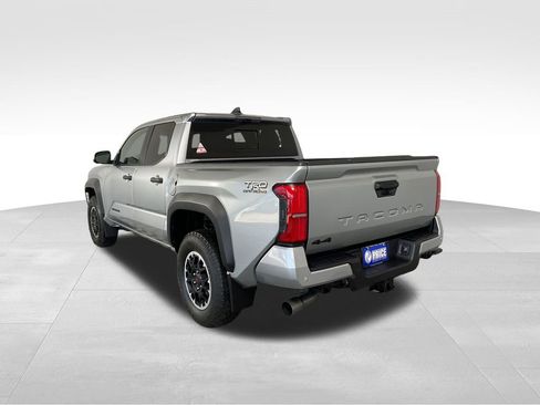 Used 2024 Toyota Tacoma TRD Off-Road w/ TRD Off Road Premium Package image 6