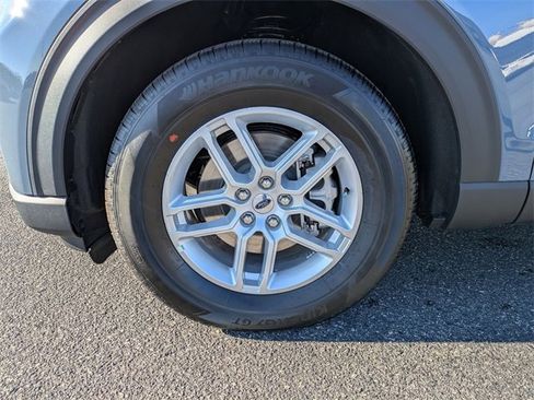 New 2025 Ford Explorer Active w/ Active Comfort Package image 10