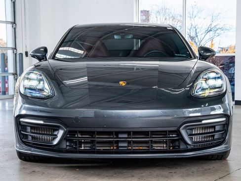Used 2021 Porsche Panamera 4 image 3