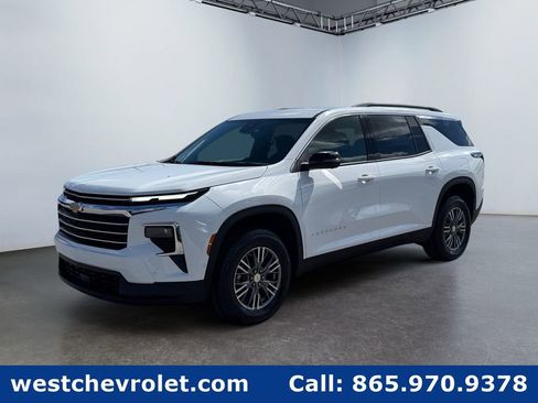 New 2026 Chevrolet Traverse LT w/ Enhanced Driving Package image 7