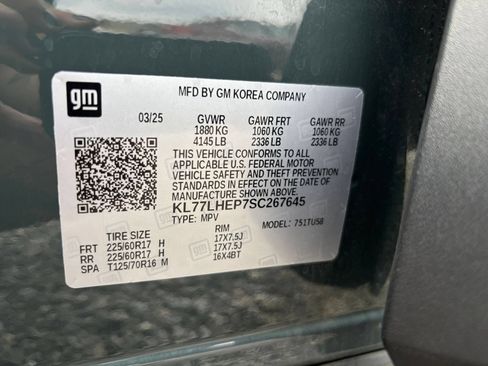Used 2025 Chevrolet Trax LT w/ LT Convenience Package FWD image 29