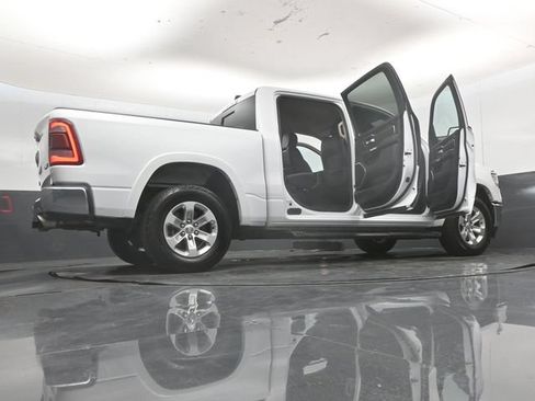 Used 2021 RAM 1500 Laramie AWD/4WD image 61