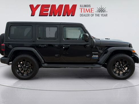 Used 2021 Jeep Wrangler Unlimited Sahara AWD/4WD image 13