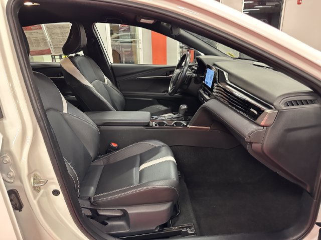 Certified 2025 Toyota Camry SE FWD image 16
