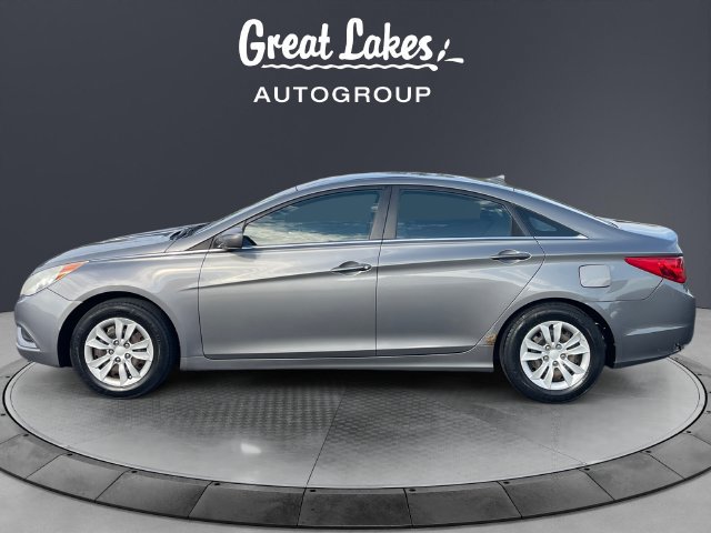 Used 2011 Hyundai Sonata GLS FWD image 2
