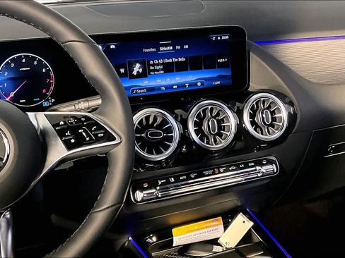 New 2026 Mercedes-Benz GLA 250 4MATIC image 8