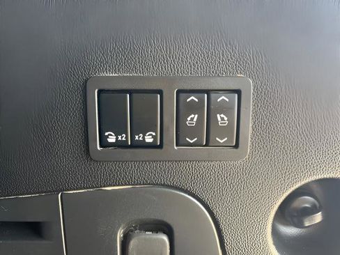 Used 2020 Chevrolet Tahoe Premier AWD/4WD image 9