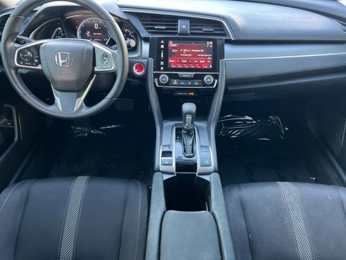 Used 2018 Honda Civic EX image 3