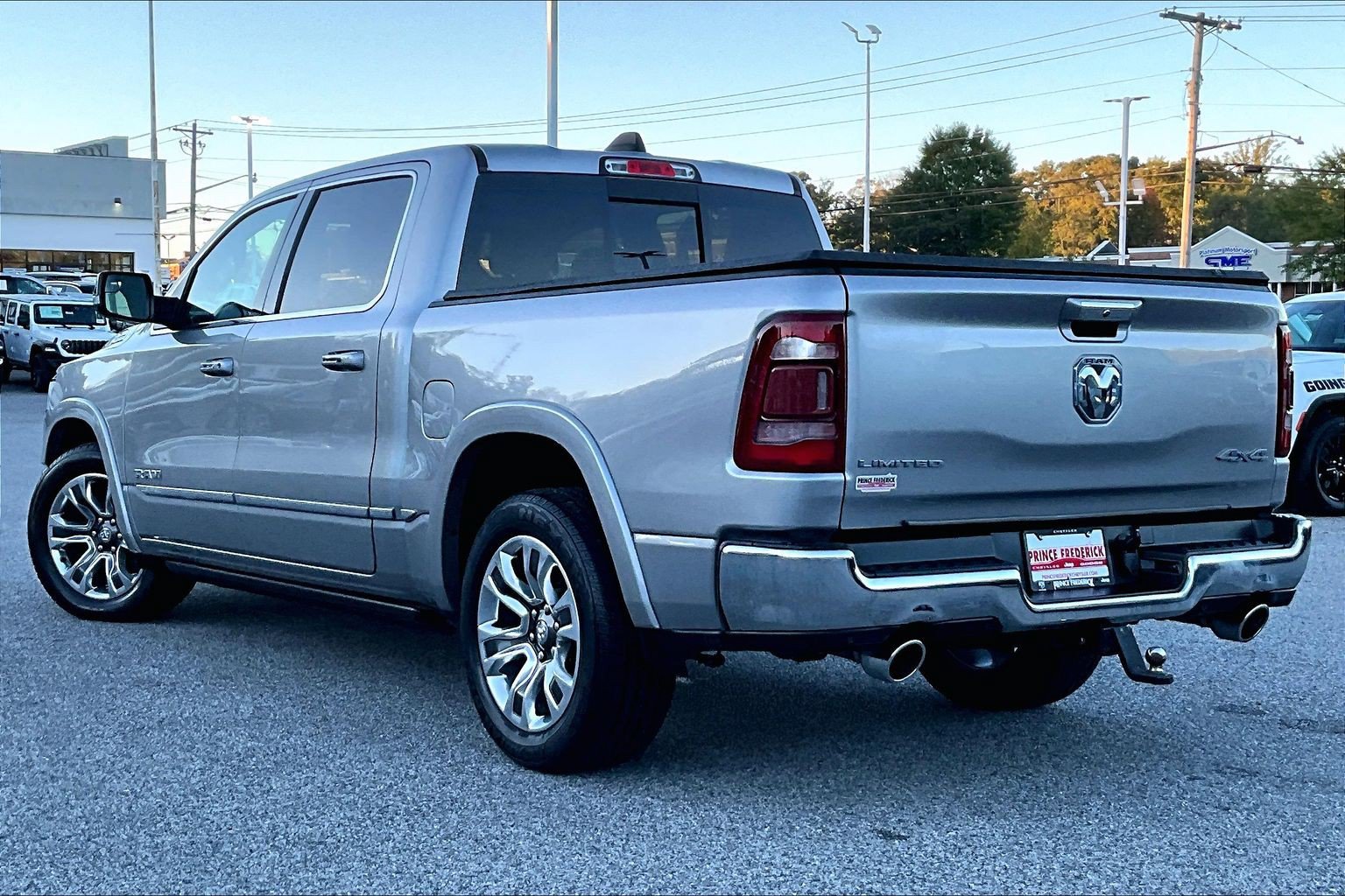 Used 2022 RAM 1500 Limited AWD/4WD image 10