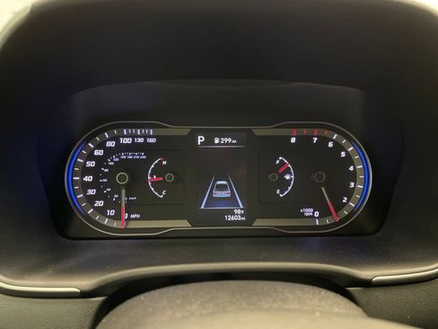 Used 2023 Hyundai Santa Cruz SE FWD image 12