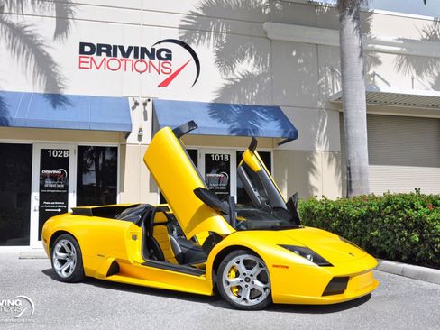Used 2005 Lamborghini Murcielago Roadster image 4