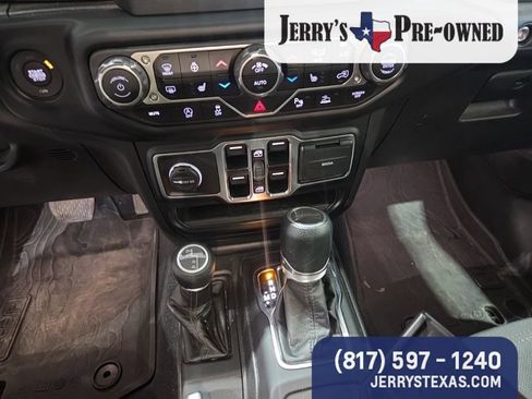 Used 2023 Jeep Gladiator Sport AWD/4WD image 11