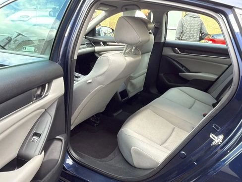 Used 2020 Honda Accord Hybrid image 26