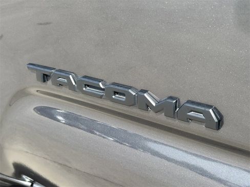 Used 2023 Toyota Tacoma TRD Off-Road w/ Black Out Package (TMS) image 15