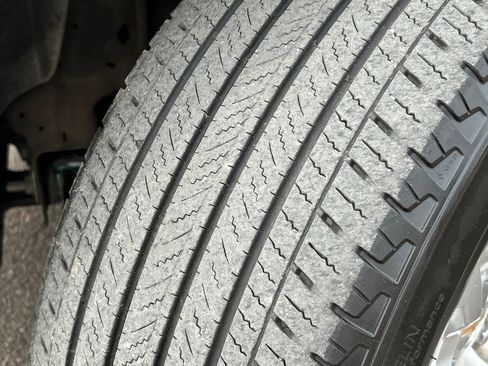 Used 2024 Chevrolet Suburban LS image 26