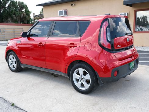 Used 2019 Kia Soul FWD image 7