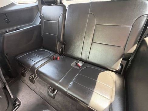 Used 2018 Chevrolet Traverse LT AWD/4WD image 17