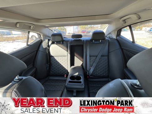 Used 2017 Nissan Maxima Platinum w/ Medallion Package image 13