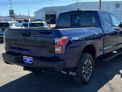 Used 2023 Nissan Titan PRO-4X w/ Pro-4x Convenience Package AWD/4WD image 5
