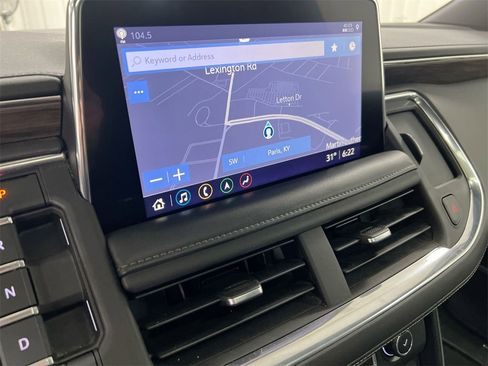 Used 2021 Chevrolet Tahoe Z71 w/ Luxury Package image 15