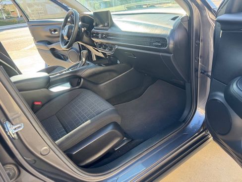 Used 2024 Honda HR-V LX image 10