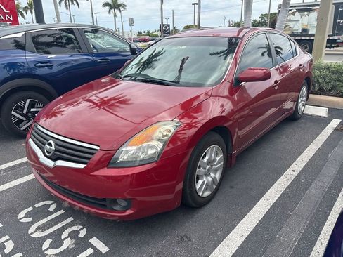 Used 2009 Nissan Altima 2.5 S FWD image 2