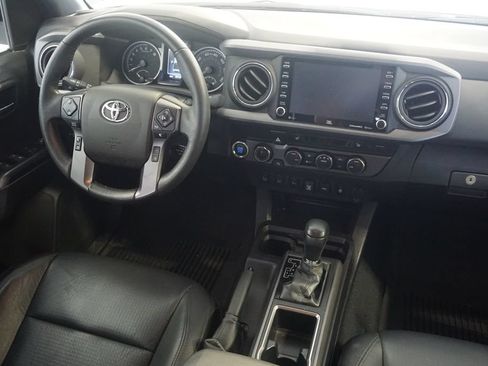 Used 2023 Toyota Tacoma TRD Sport w/ TRD Premium Sport Package AWD/4WD image 27
