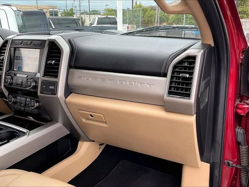 Used 2019 Ford F250 Lariat w/ Lariat Ultimate Package AWD/4WD image 15