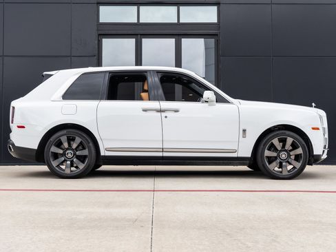 Certified 2022 Rolls-Royce Cullinan image 12