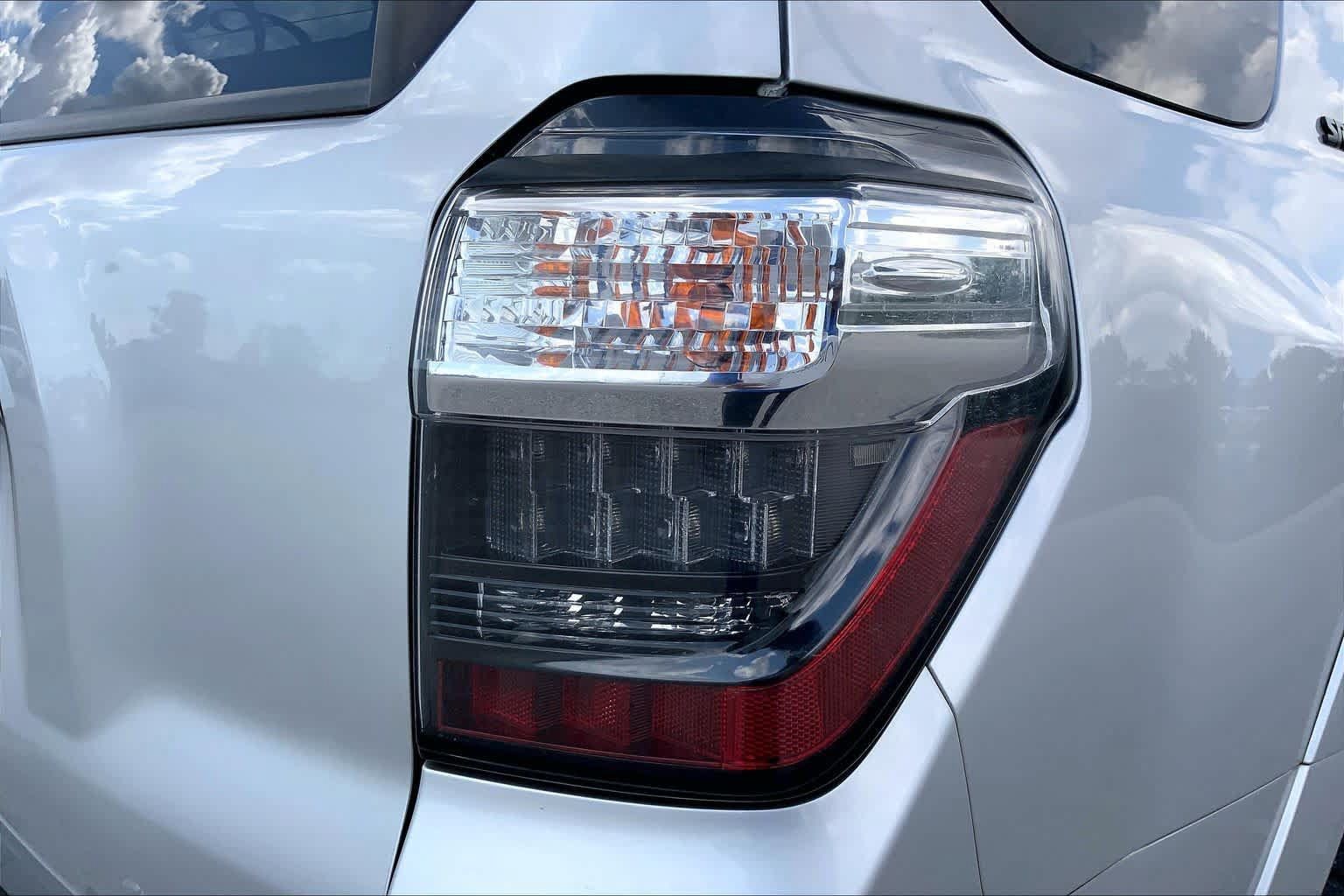 Used 2016 Toyota 4Runner SR5 RWD image 30
