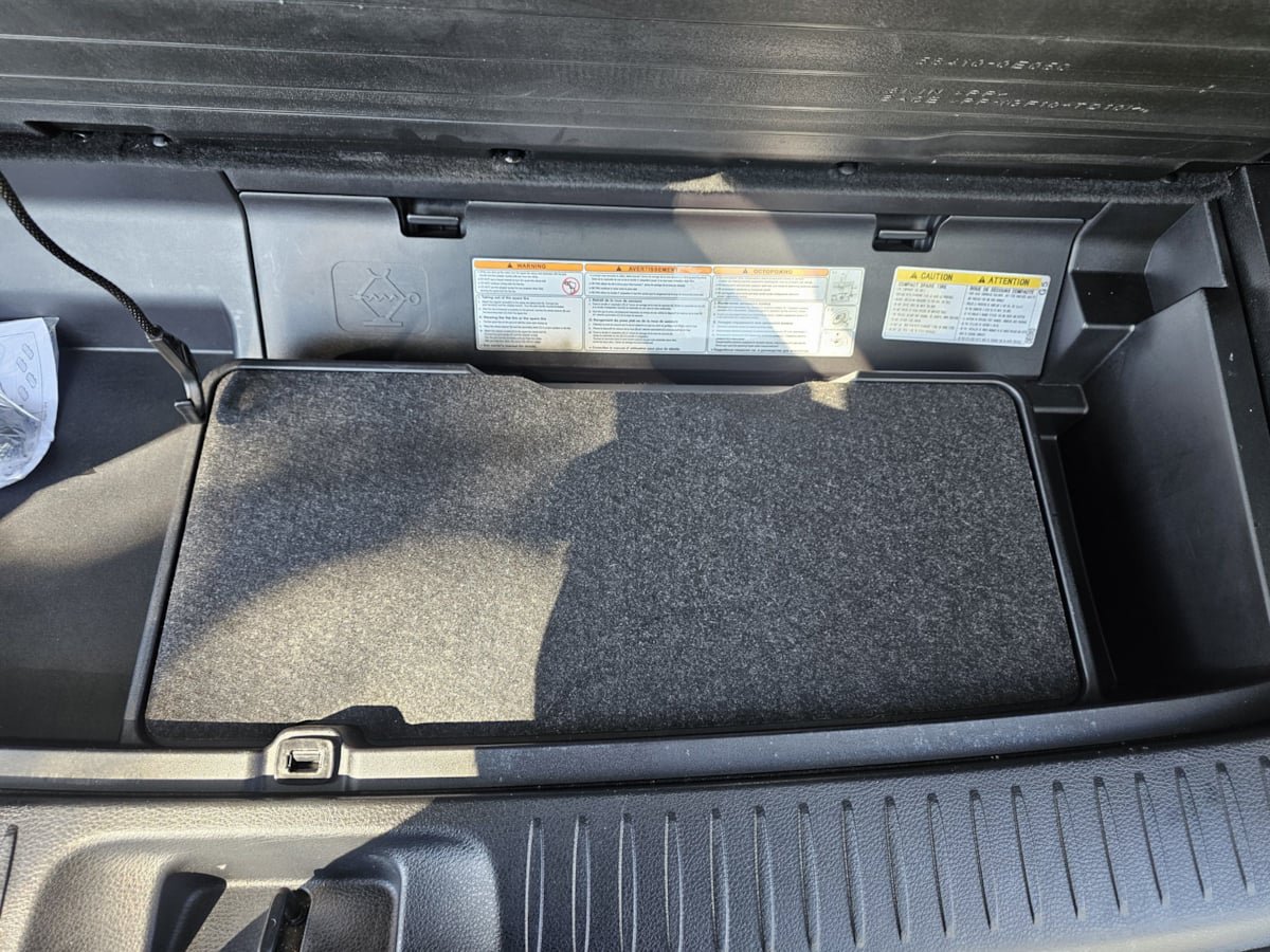 Used 2016 Toyota Highlander XLE AWD/4WD image 39