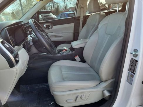 Used 2021 Kia Sorento EX w/ Panoramic Sunroof Package image 19