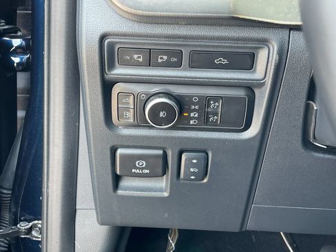 Used 2024 Ford F150 Platinum AWD/4WD image 30