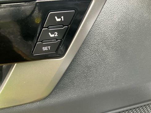 Used 2025 Toyota Sequoia Limited image 13