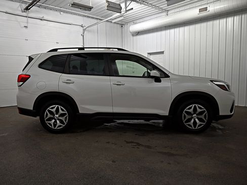 Used 2020 Subaru Forester Premium image 37