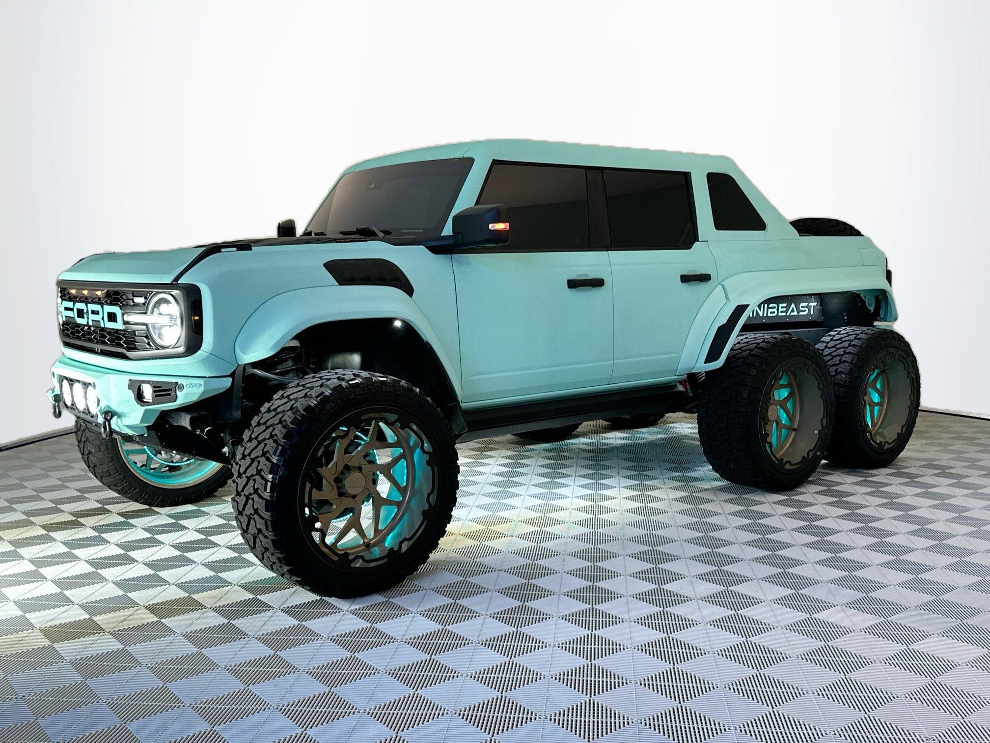 Used 2023 Ford Bronco Raptor AWD/4WD image 32