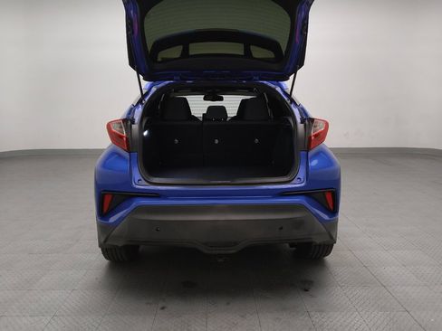 Used 2019 Toyota C-HR LE image 29