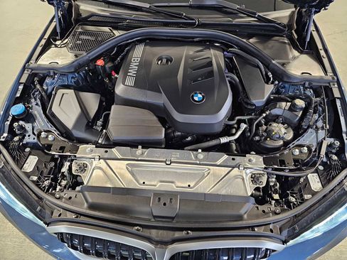 Used 2025 BMW 330i xDrive Sedan w/ M Sport Package image 8