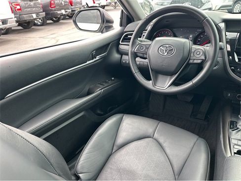 Used 2022 Toyota Camry XSE image 13