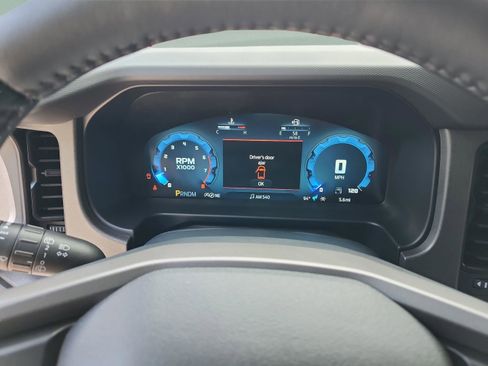 New 2025 Ford Bronco Badlands image 11