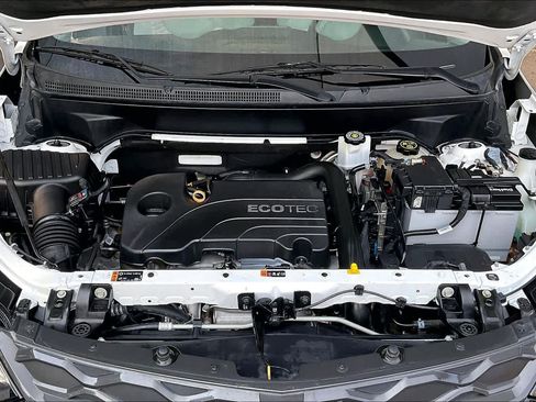 Used 2021 Chevrolet Equinox LS w/ LPO, Blackout Package FWD image 31