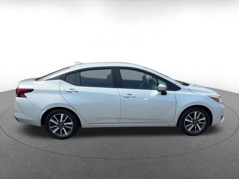 Used 2025 Nissan Versa SV FWD image 16
