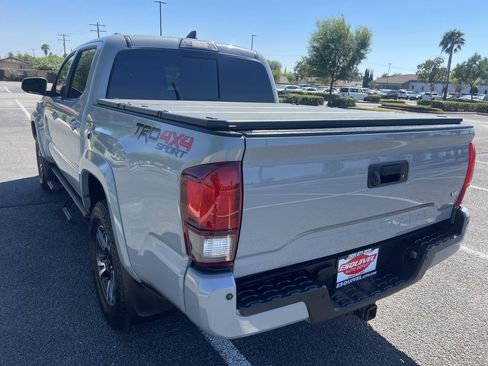 Used 2019 Toyota Tacoma TRD Sport AWD/4WD image 37