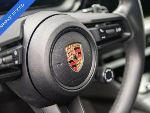 Used 2025 Porsche Cayenne AWD/4WD image 13