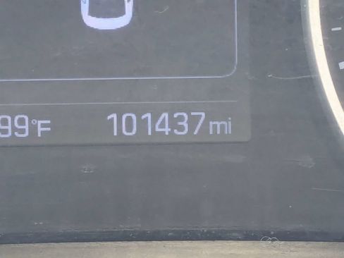 Used 2018 Hyundai Elantra SEL FWD image 30