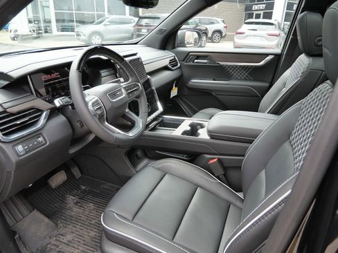 New 2026 GMC Acadia Denali w/ Super Cruise Package AWD/4WD image 38