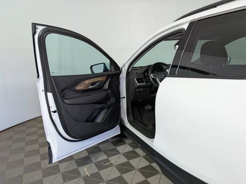 Used 2020 GMC Terrain SLE w/ Driver Convenience Package FWD image 13