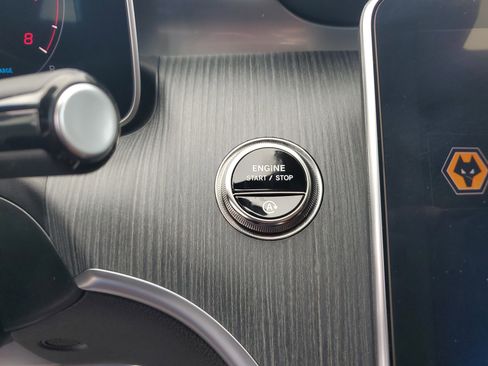 Used 2025 Mercedes-Benz C 300 Sedan image 21